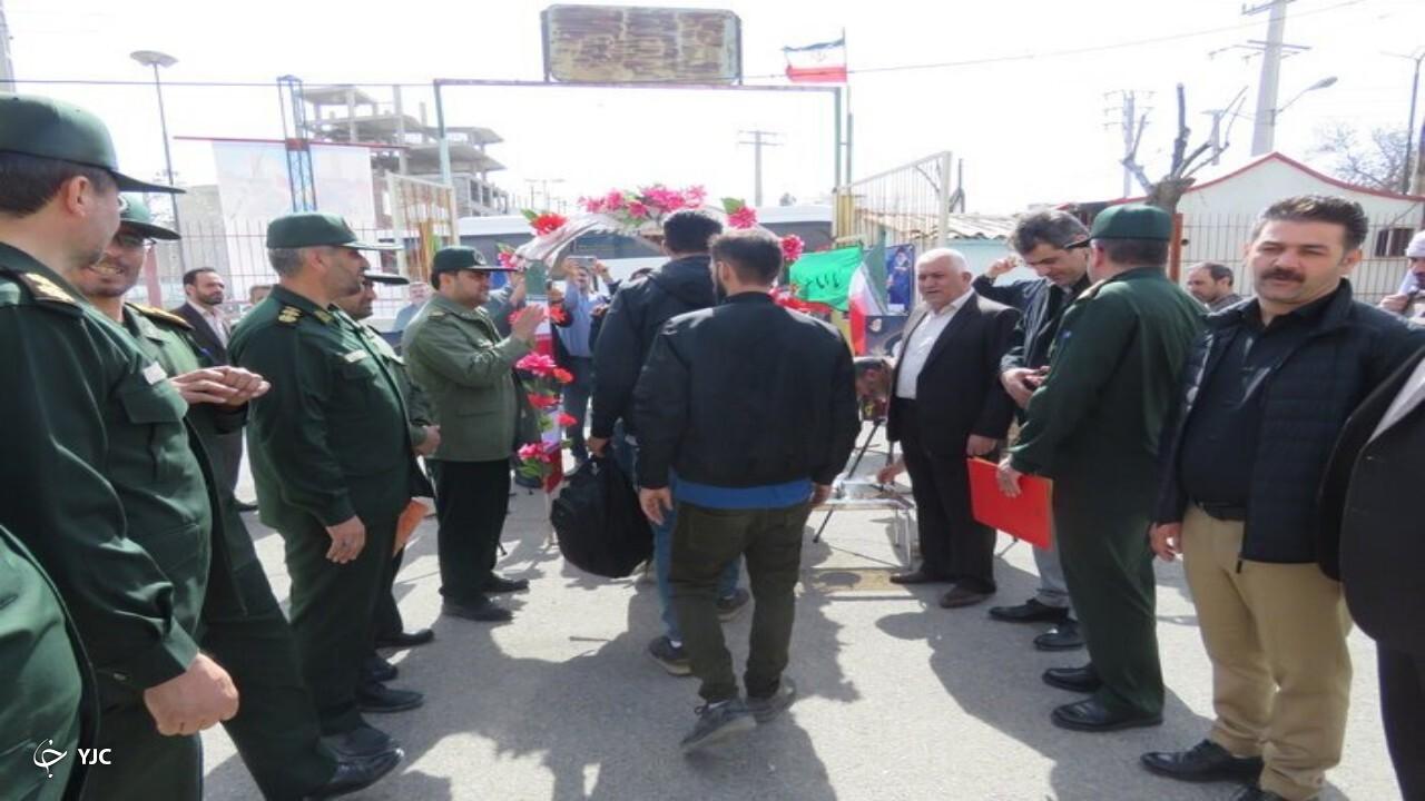 اعزام کاروان فرهنگیان بسیجی مهاباد به مناطق عملیاتی دوران دفاع‌مقدس