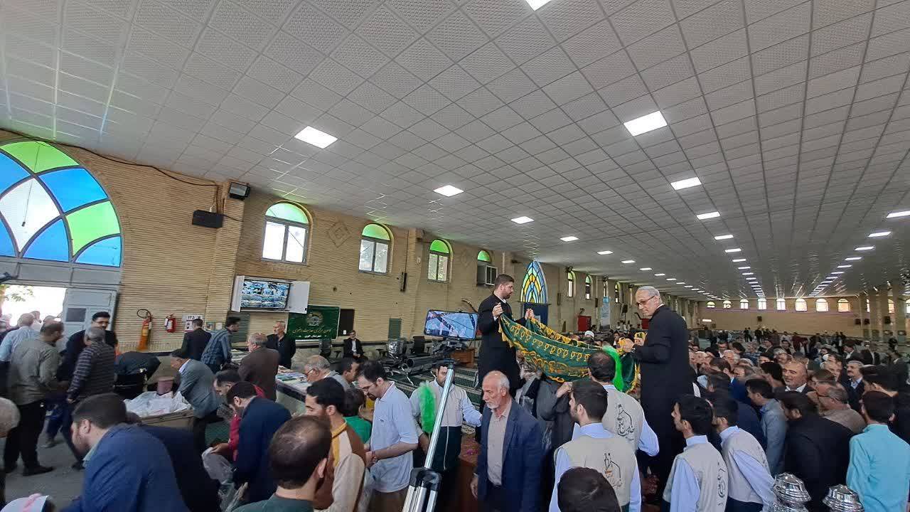 پرچم متبرک حرم امام رضا