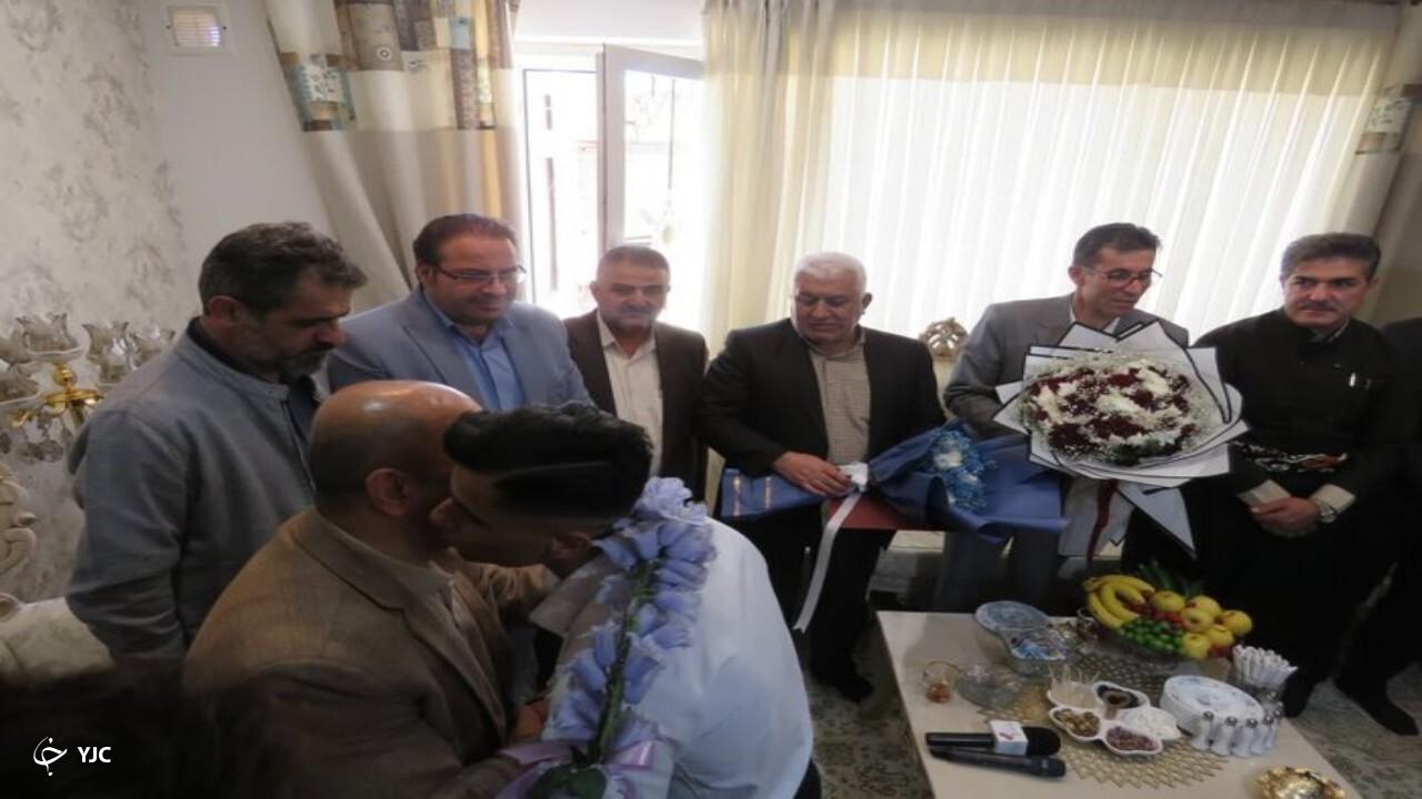 مسئولان مهابادی از قهرمان مسابقات آسیایی ترامپولین قدردانی کردند