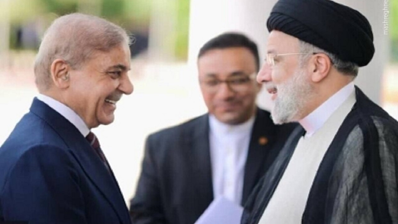 خوش آمدگویی نخست وزیر پاکستان به رئیسی به زبان فارسی + فیلم