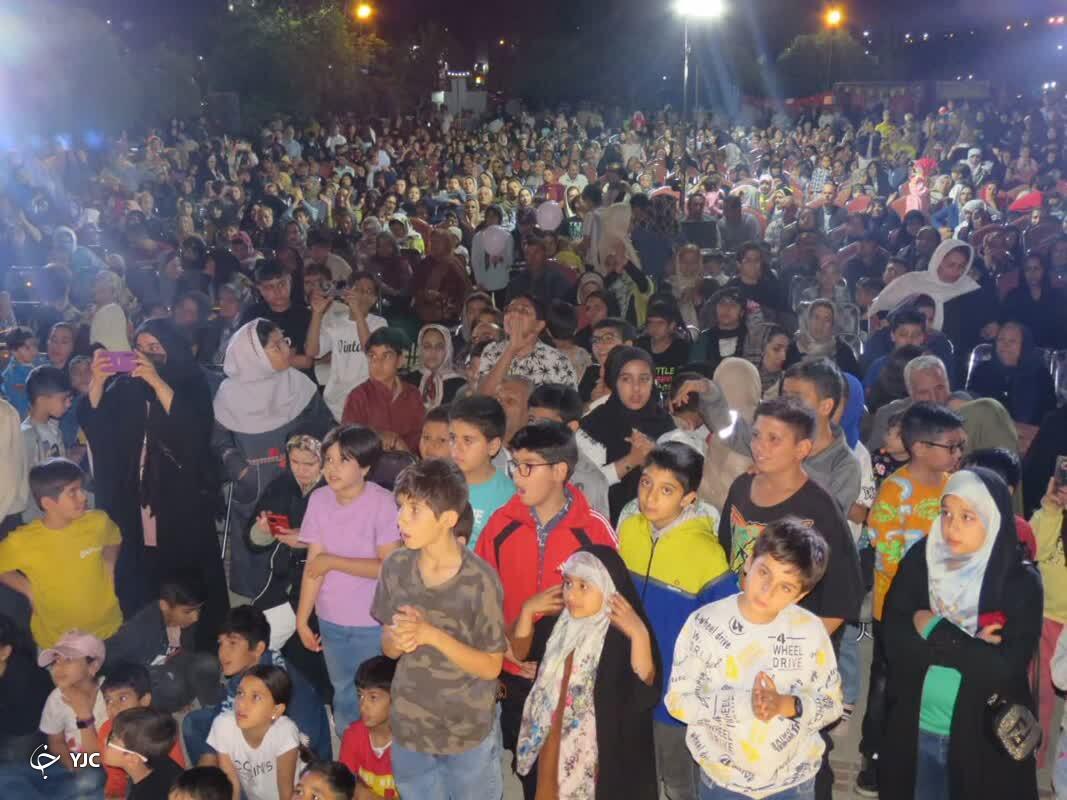 جشن دهه کرامت در شمال غرب شیراز برگزار شد
