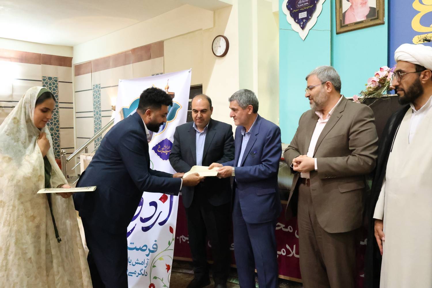 دولت اهتمام دارد جمعیت جوان کشور رو به افزایش باشد