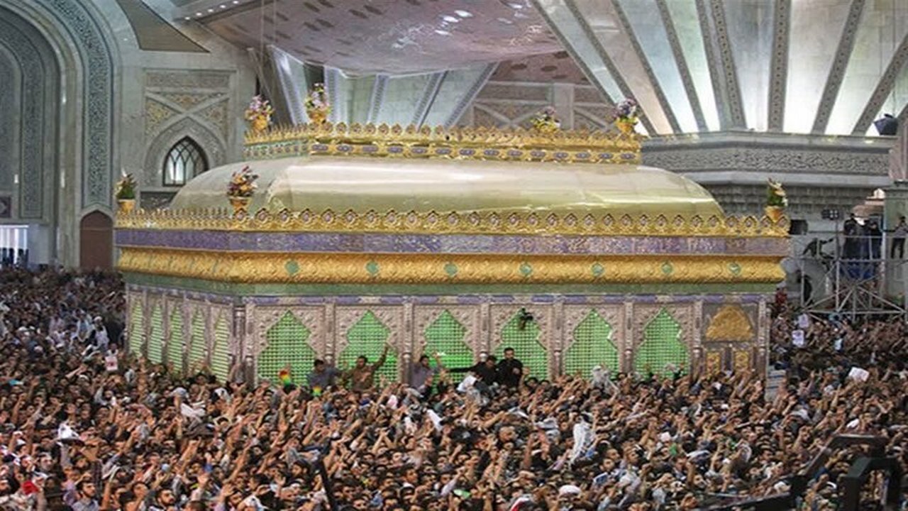 اعزام یک هزار و ۵۰۰ زائر ایلامی به حرم مطهر امام خمینی (ره)