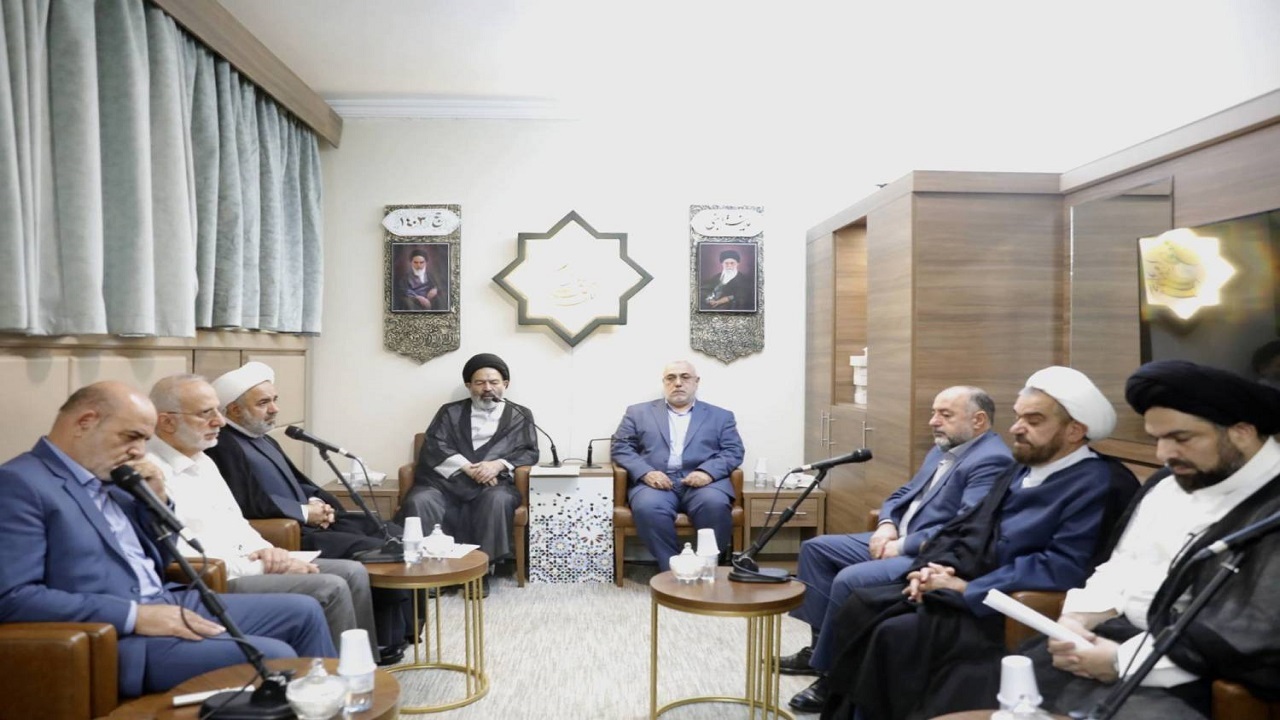 بزرگداشت شهدای سانحه هوایی و حفظ آرامش زائران برای انجام اعمال حج