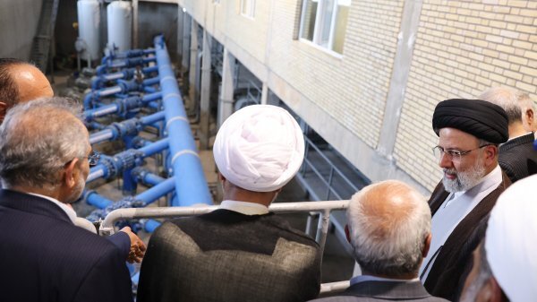سطر کوچکی از سه سال دوندگی شهید رئیسی برای مردمش