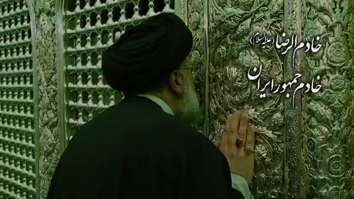 دعوت خادم الرضا (ع) به نماز اول وقت + فیلم