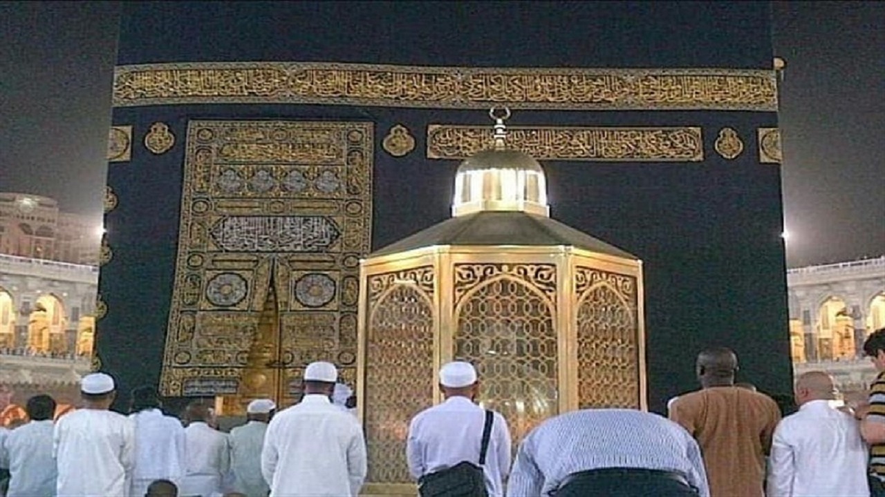 اعزام اولین گروه از زائران عمره استان اردبیل به سرزمین نور