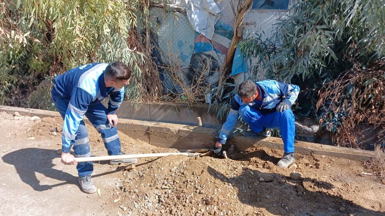 ۱۰ رشته انشعاب آب غیرمجاز خانه باغ در ایلام شناسایی و جمع‌آوری شد