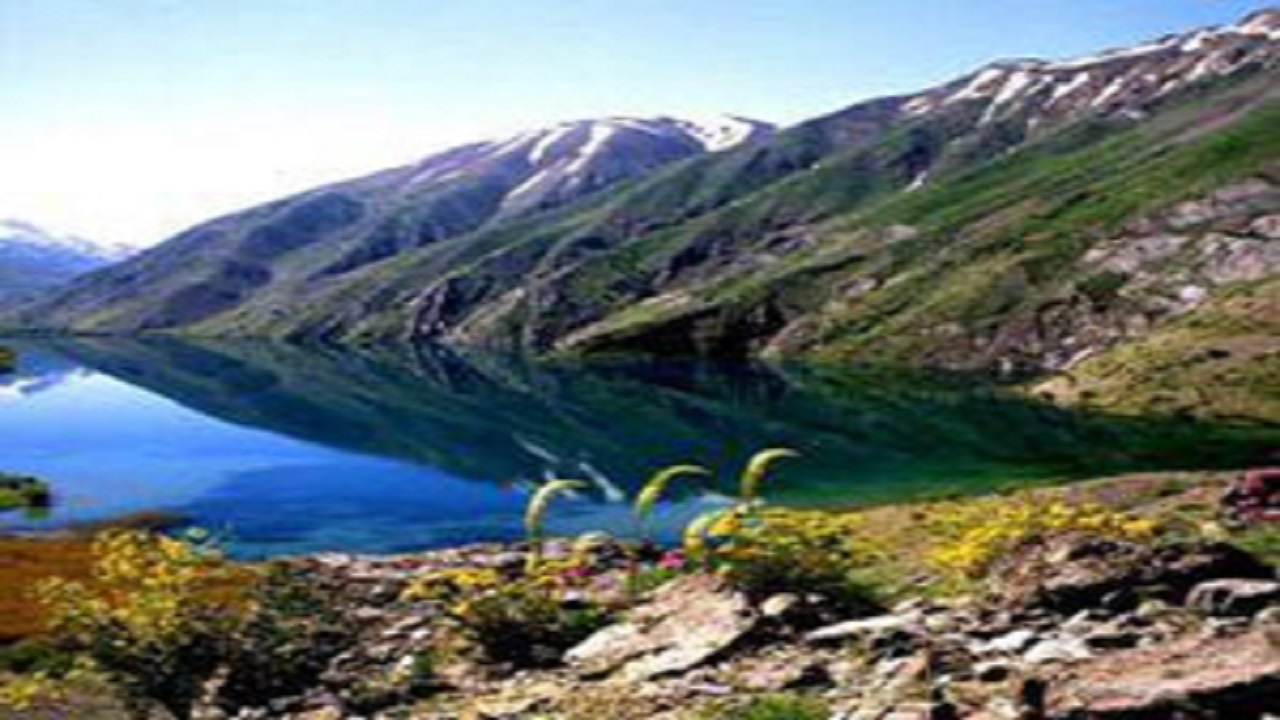 منظره زیبا و بهاری دریاچه گهر+ فیلم