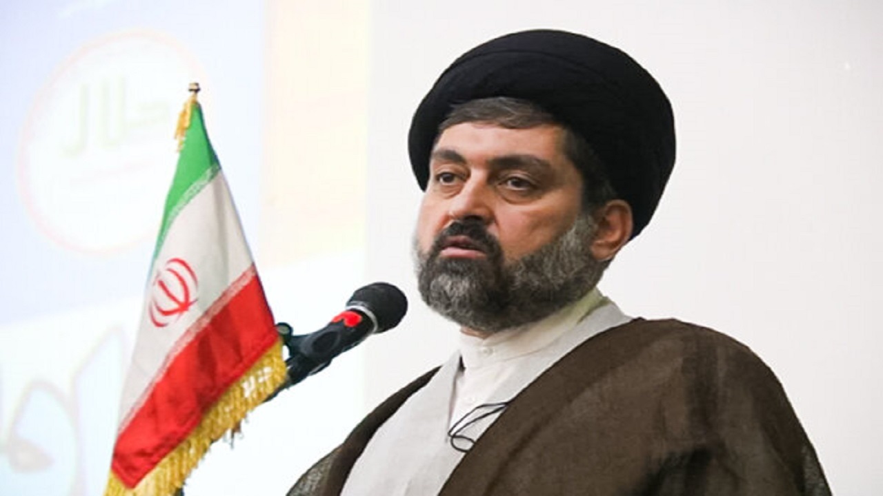 معلمان نظام فکری شهید مطهری را سرلوحه خود قرار دهند