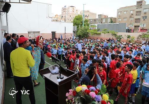 برگزاری جشن سلامت با نمایش عروسکهای دادا و کاکا برگزاری جشن سلامت با نمایش عروسکهای دادا و کاکا