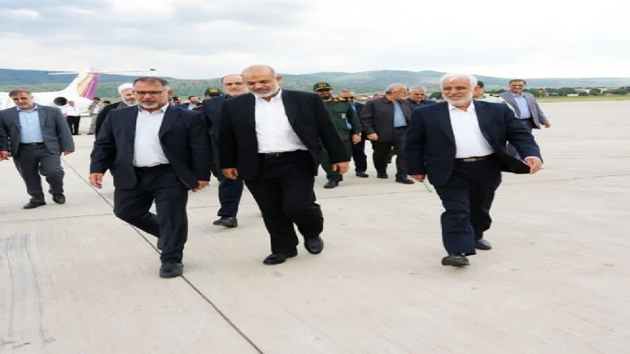 وزیر کشور وارد لرستان شد