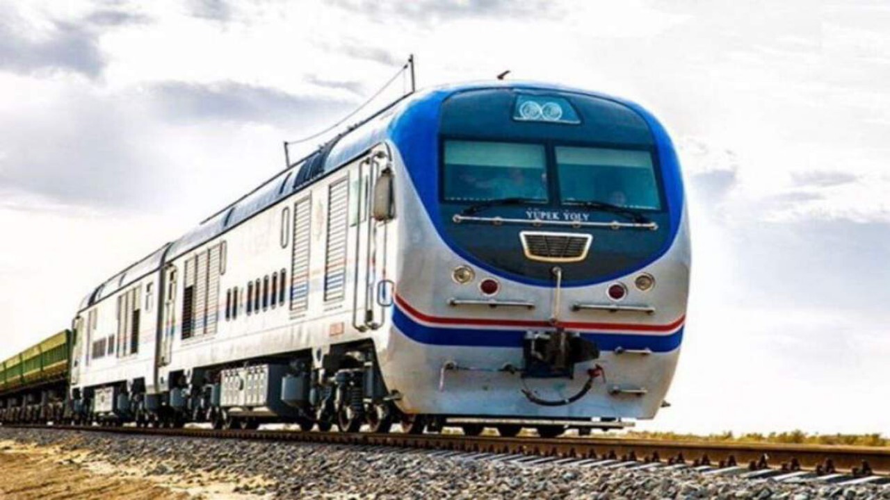جابجایی بیش از ۷۴ هزار تن کالا از طریق خطوط آهن افغانستان