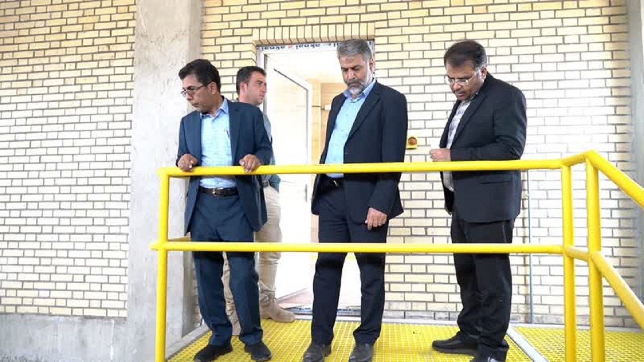 بازدید مدیر عامل شرکت آبفای استان یزد از تصفیه خانه آب شهر میبد