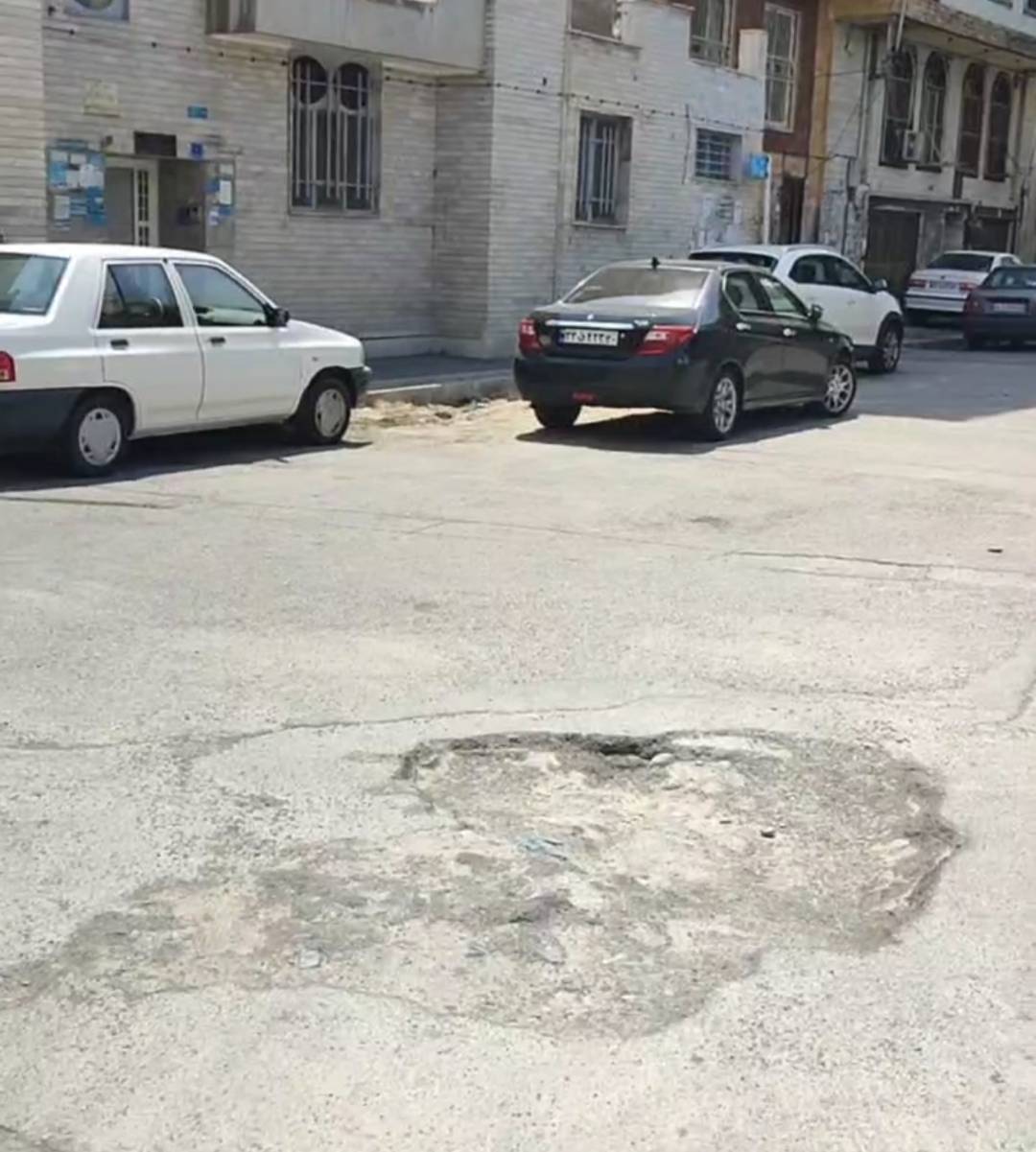 رنگ و بوی فرسودگی آسفالت در برخی از معابر شهریار