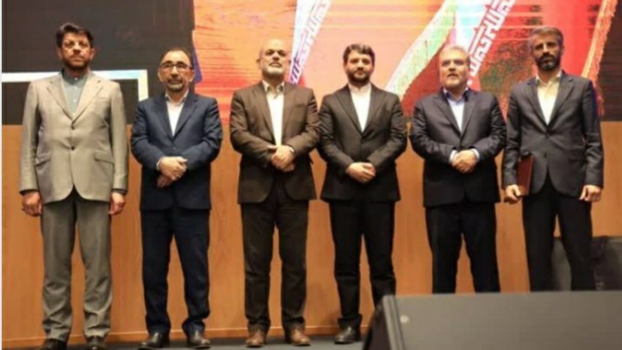 اروند بر سکوی برتر رقابت مناطق آزاد