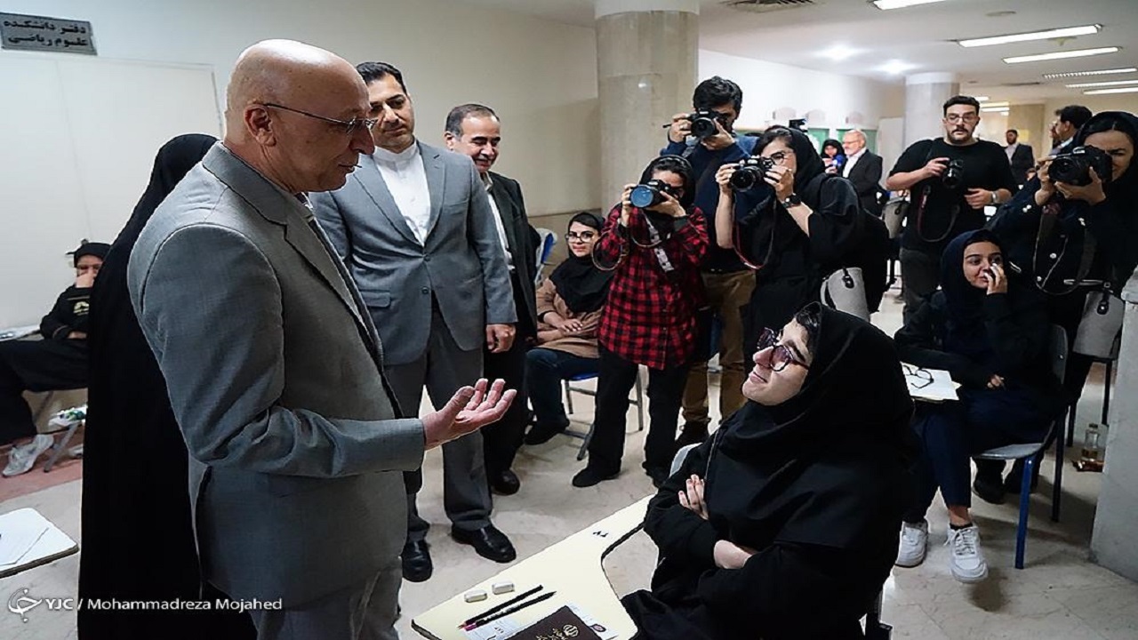 با تخلفات کنکور امسال بلافاصله برخورد شد