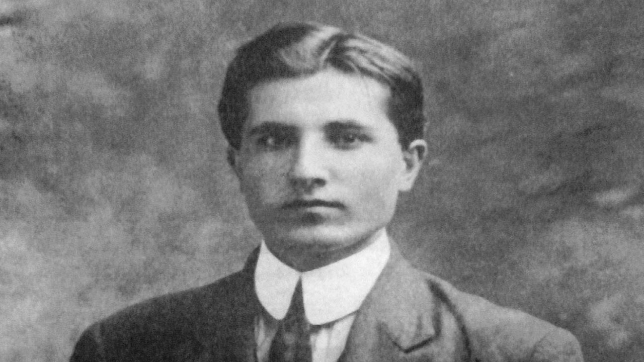 شهید آمریکایی راه مشروطه کیست؟! + فیلم