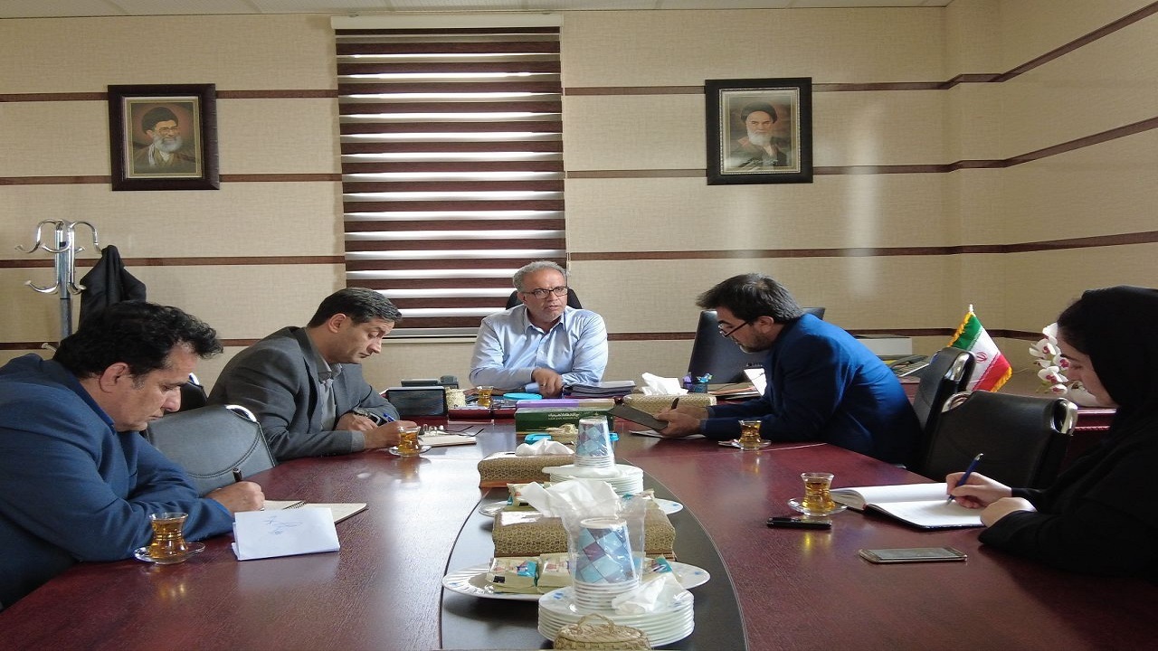 احداث سیل بند و بندسار برای جمع‌آوری روان‌آب