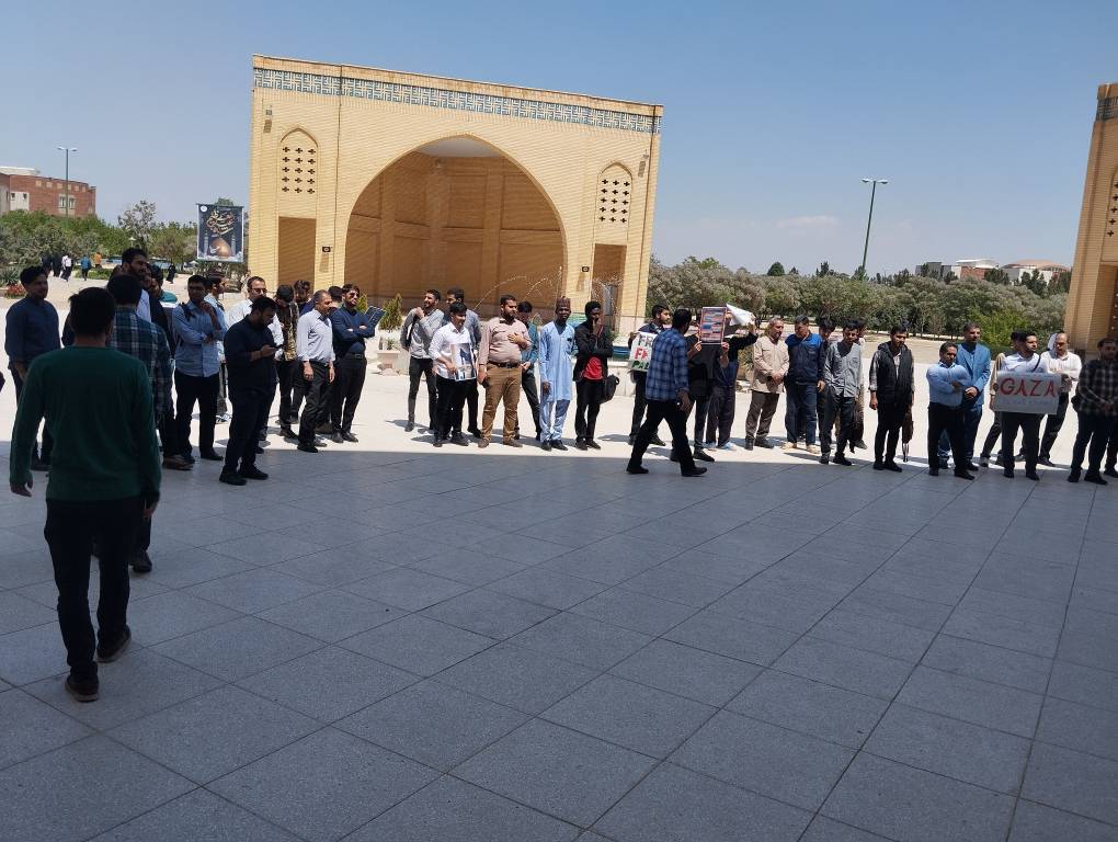 دانشجویان شاهد در مراسم حمایت از فلسطین