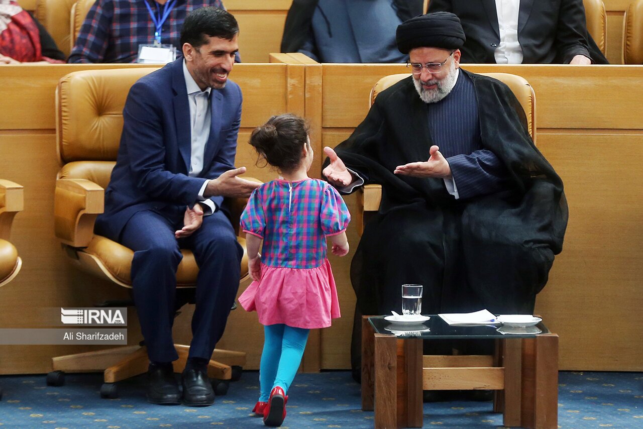 مهربانی دکتر رئیسی