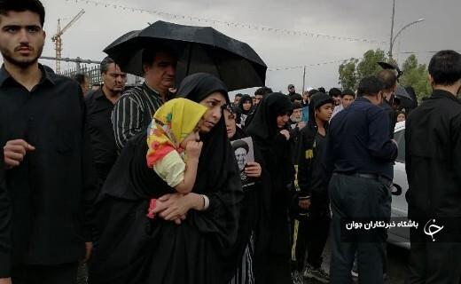 حضور باشکوه مردم در مراسم تشییع