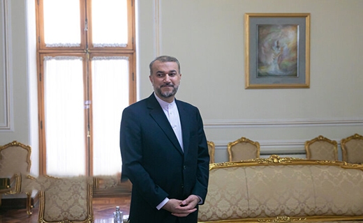 پیکر امیرعبداللهیان در حرم عبدالعظیم حسنی(ع) به خاک سپرده می‌شود