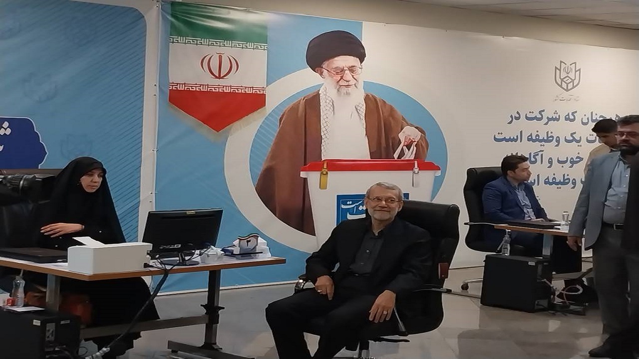 لاریجانی در انتخابات ریاست‌جمهوری ثبت‌نام کرد