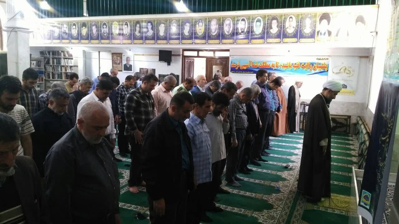 اقامه نماز سیاسی عبادی در بخش زیرآب