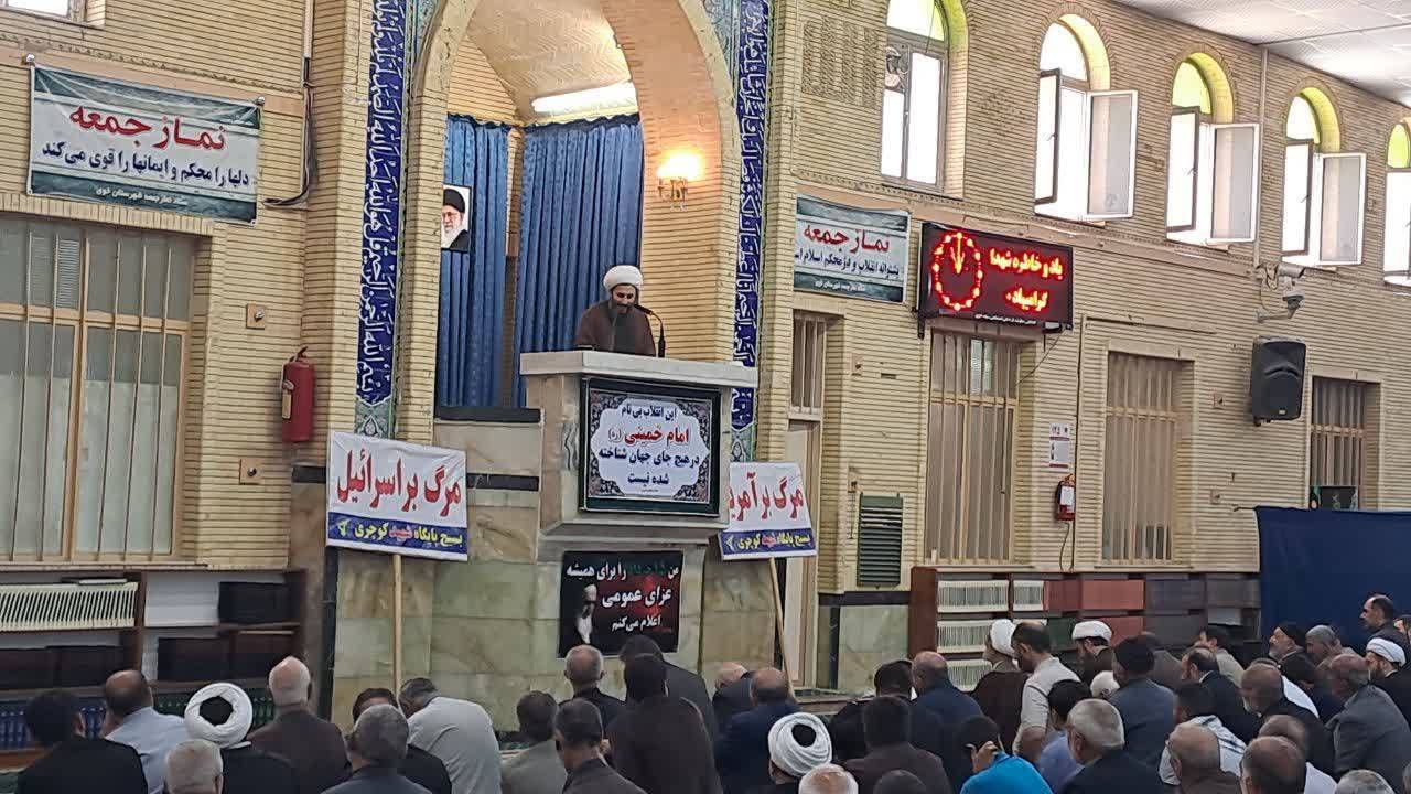 مراسم نماز جمعه در خوی به مناسبت حمایت از فلسطین