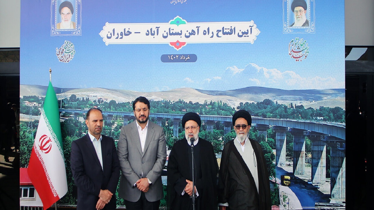 ۶۰۰ کیلومتر خط ریلی با حمایت‌های رییس‌جمهور شهید ساخته شد