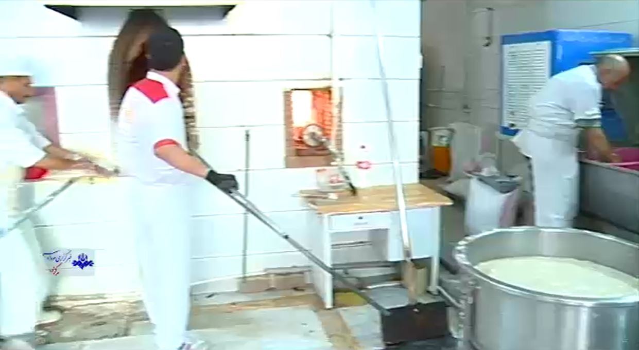 کاهش سهمیه آرد نانوایان متخلف