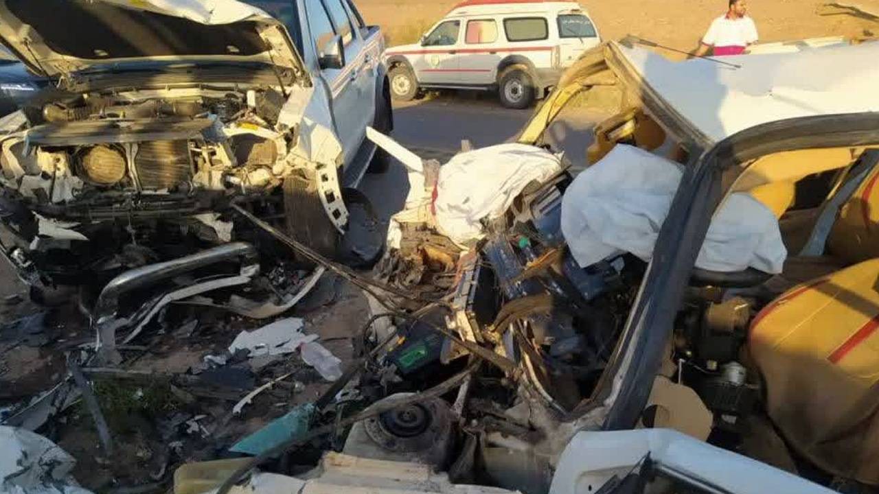 ۳ کشته و ۴ مصدوم در حادثه برخورد پژو پارس و KMC در محور راین