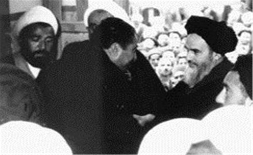 سپیده&zwnj; دم پانزده خرداد؛ نقطه پایان داستان تخیلی جدایی دین از سیاست