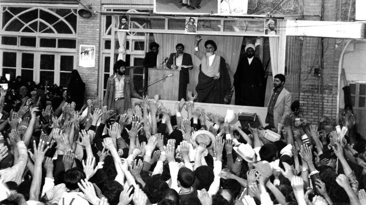 بخشی از سخنان امام خمینی (ره) در سال۱۳۵۷ پس از بازگشت به قم