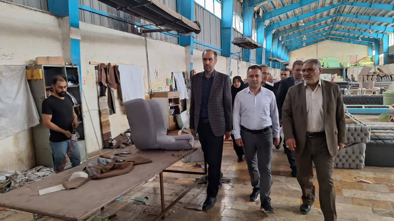بررسی مشکلات دو واحد تولیدی در خوی