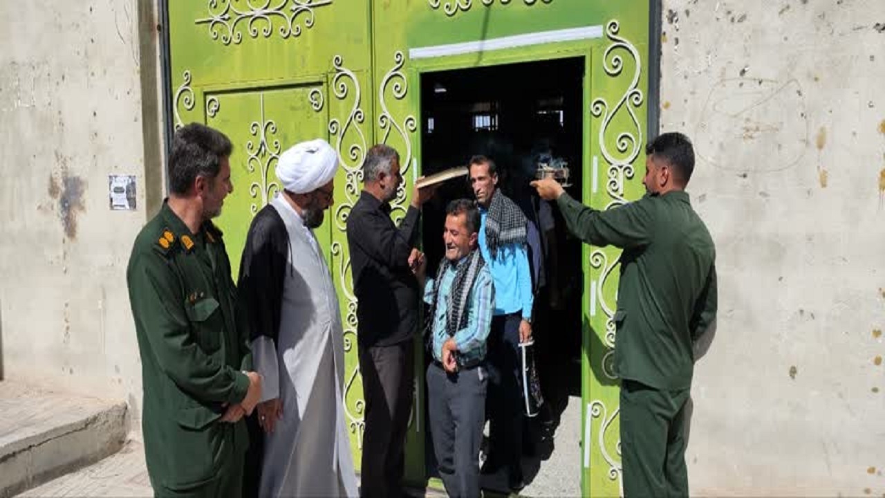 اعزام کاروان رهروان روح الله شهرستان خاتم به تهران