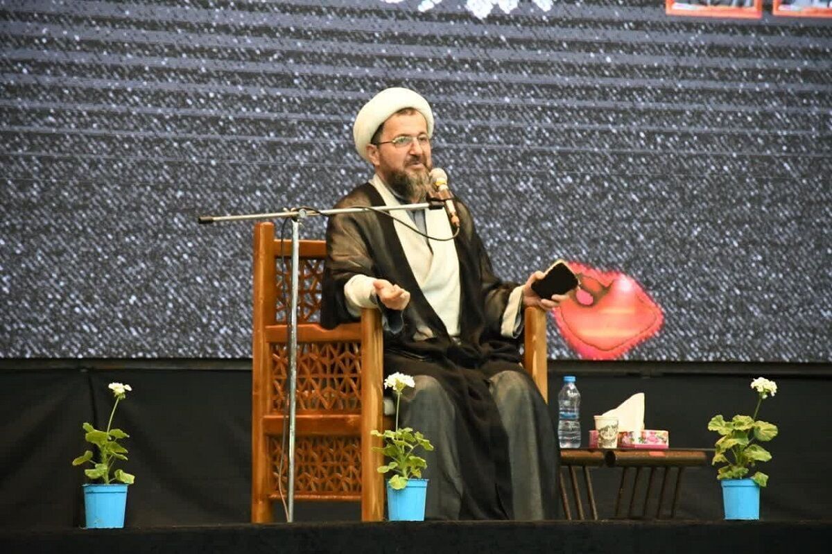 مکتب امام خمینی (ره) تمدن&zwnj;ساز است
