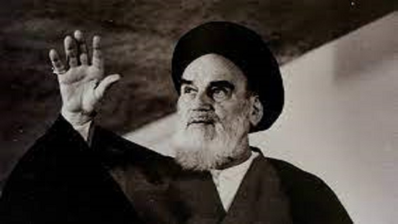 شجاعت و توکل بالا وجه تمایز امام (ره) با دیگر فقهاست