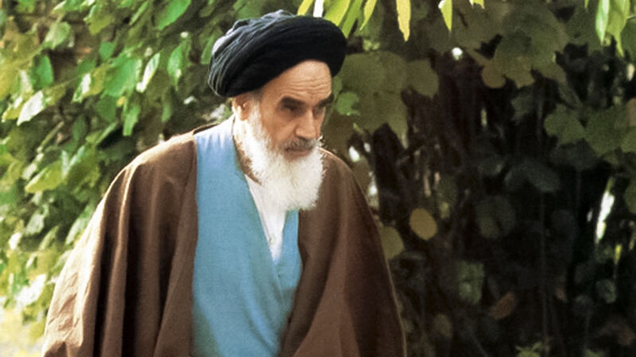 نهضت امام خمینی (ره) باعث بیداری مسلمانان شد