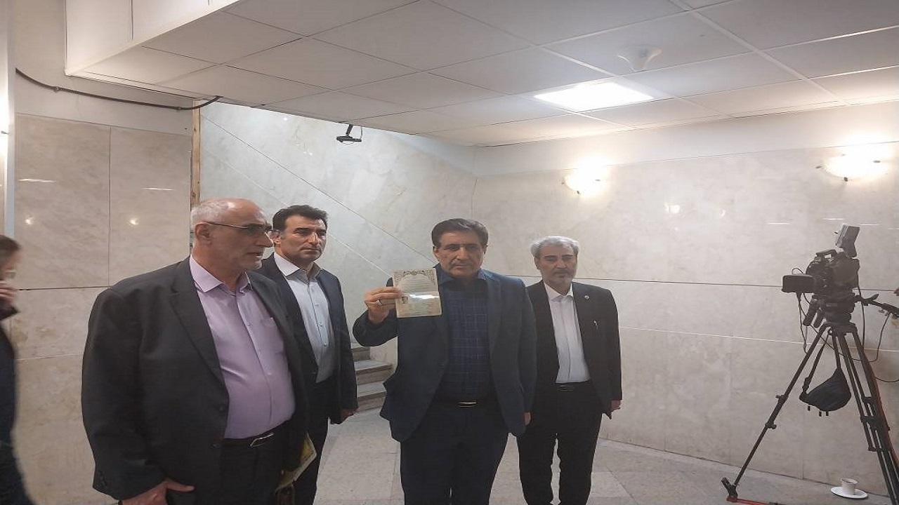 ثبت‌نام بهاروند در انتخابات 