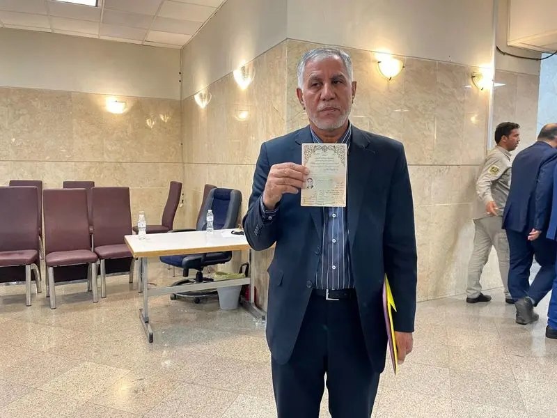ثبت&zwnj;نام ضرغام صادقی در انتخابات&zwnj; ریاست&zwnj;جمهوری