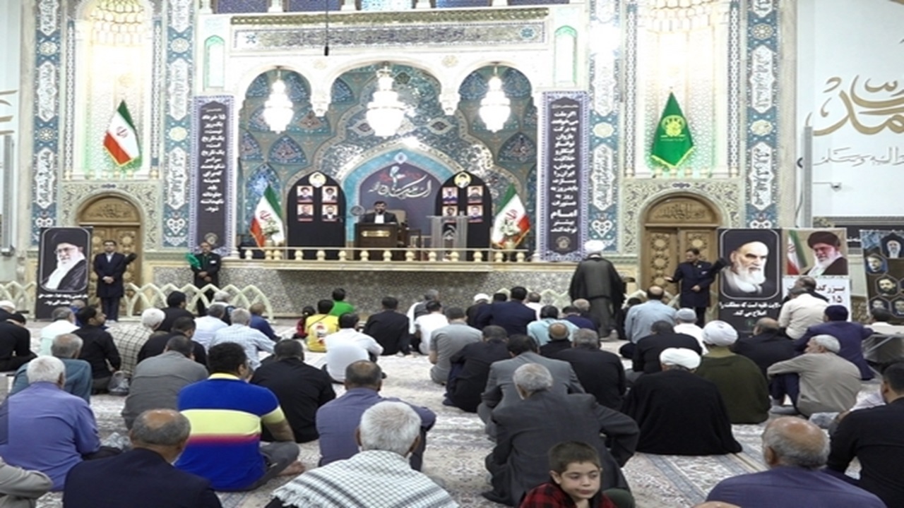 مراسم گرامیداشت قیام ۱۵ خرداد در قم برگزار شد
