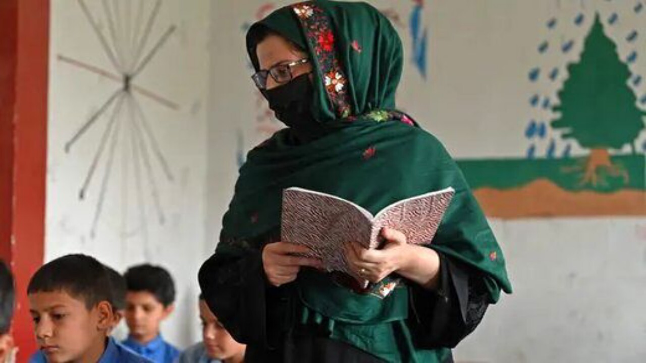 تعیین دستمزد کارمندان زن در افغانستان