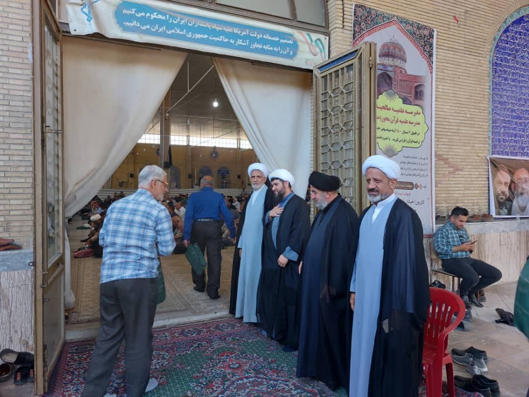 مراسم سوگواری و عزاداری در سالروز شهادت امام خمینی(ره) و قیام 15 خرداد مراسم سوگواری و عزاداری در سالروز شهادت امام خمینی(ره) و قیام 15 خرداد