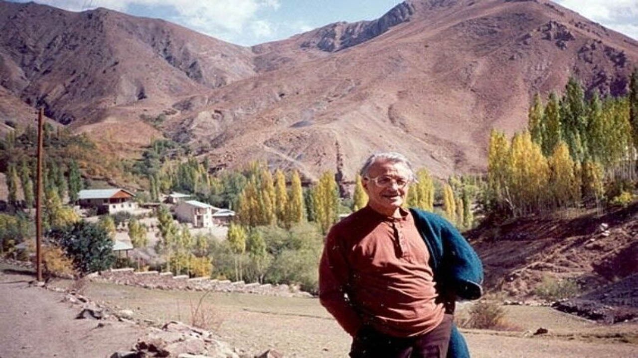 پدر اسطوره شناسی ایران را بشناسید