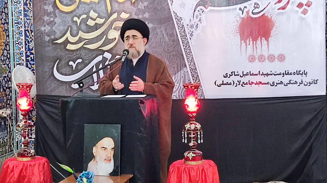مراسم سخنرانی در سالروز رحلت امام خمینی(ره) در لارستان مراسم سخنرانی در سالروز رحلت امام خمینی(ره) در لارستان