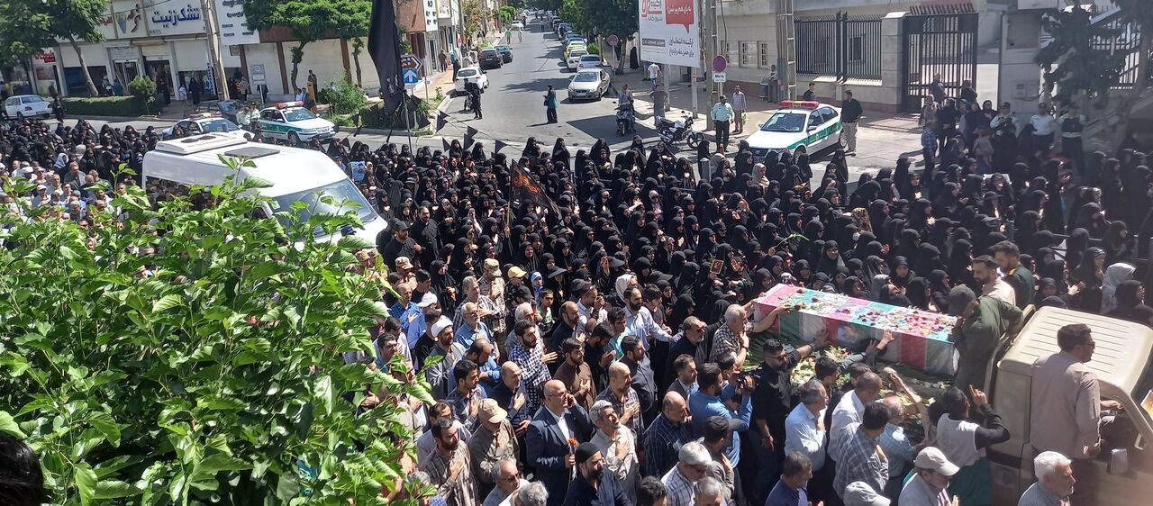 تشییع پیکر مطهر شهید مدافع حرم در میان حزن و اندوه البرزی ها
