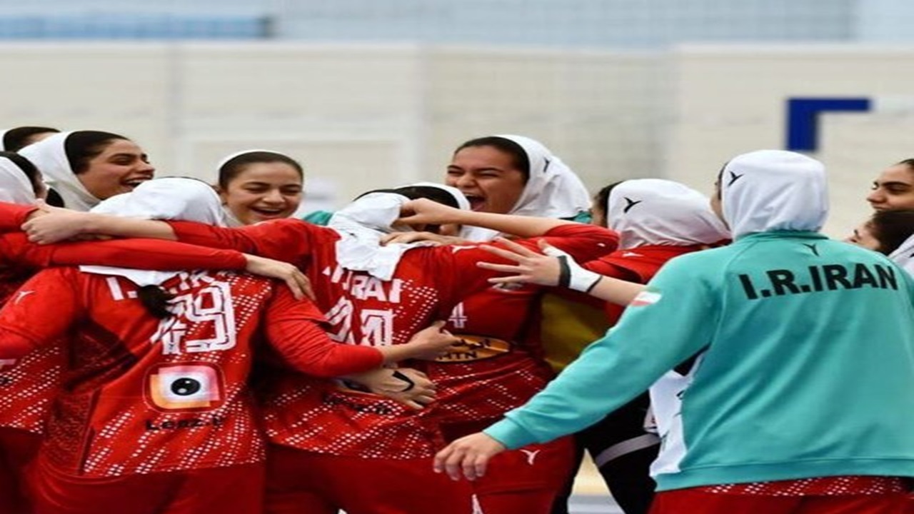دو بانوی هندبالیست قمی در راه قهرمانی جهان