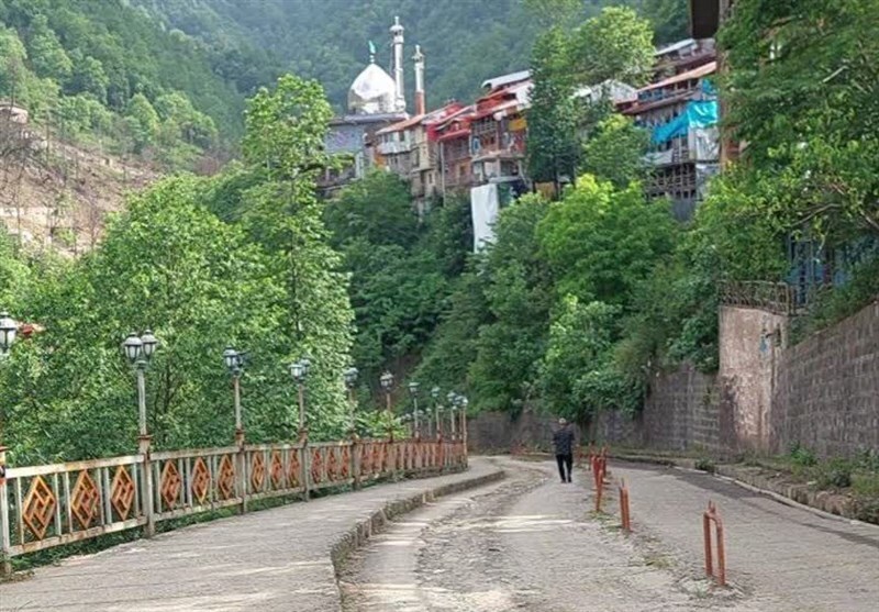 اینجا امام&zwnj;زاده ابراهیم شفت؛ بازارها باز و زندگی جریان دارد